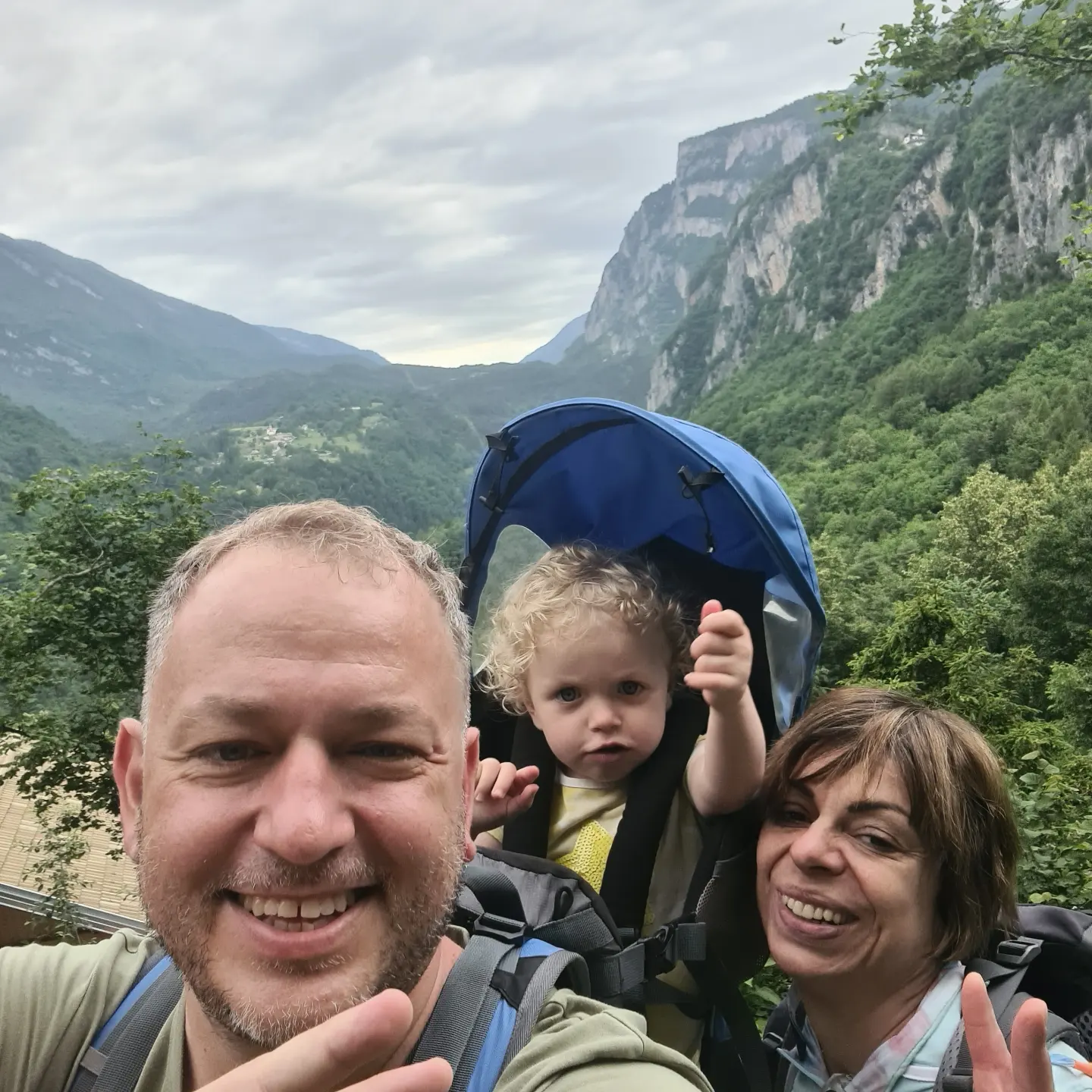 I migliori zaini per portare i bambini in escursione: caratteristiche e consigli